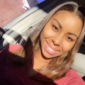 Meet your Posher, Miesha